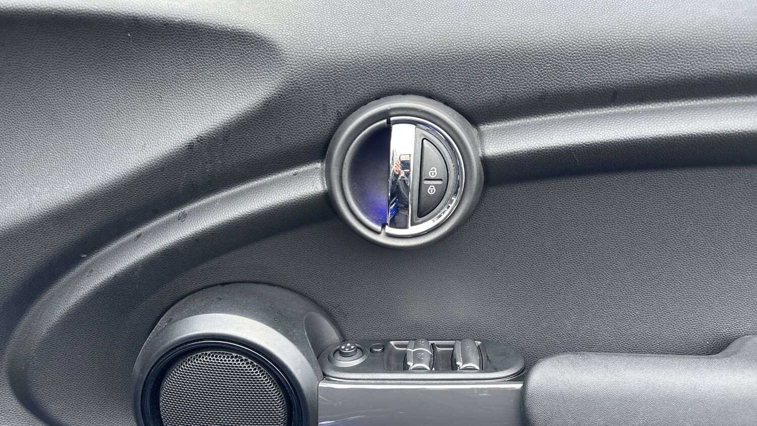 Used MINI Convertible 2020 for sale - 77443418: Photo 27