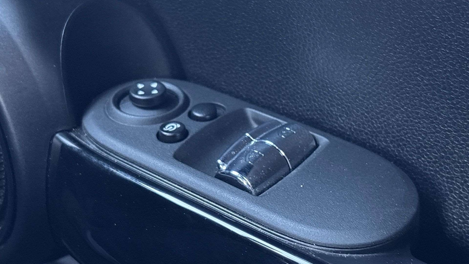 Used MINI Hatch 2022 for sale - 77093333: Photo 35