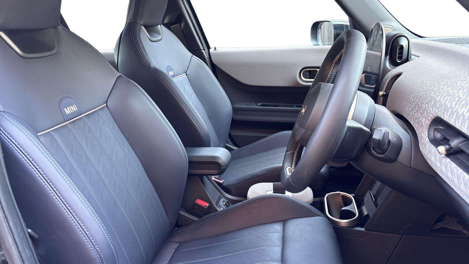 Used MINI Cooper 2025 for sale - 77961073: Photo 13