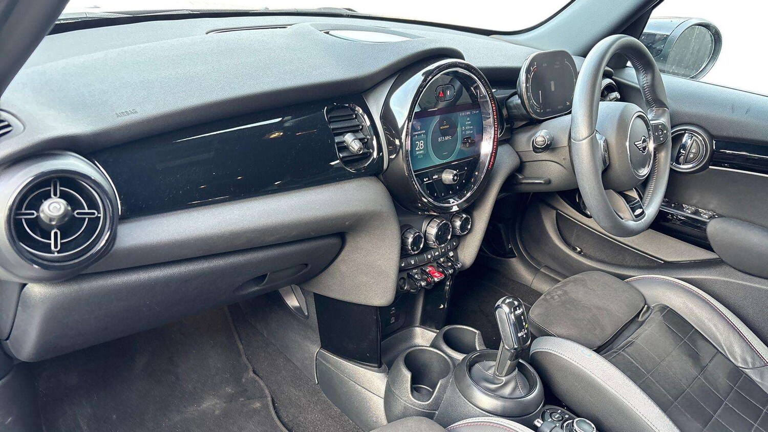 Used MINI Hatch 2023 for sale - 77361431: Photo 9