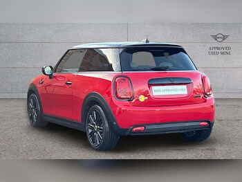 Used MINI Hatch 2023 for sale - 77674864: Photo