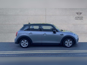 Used MINI Hatch 2023 for sale - 78365739: Photo