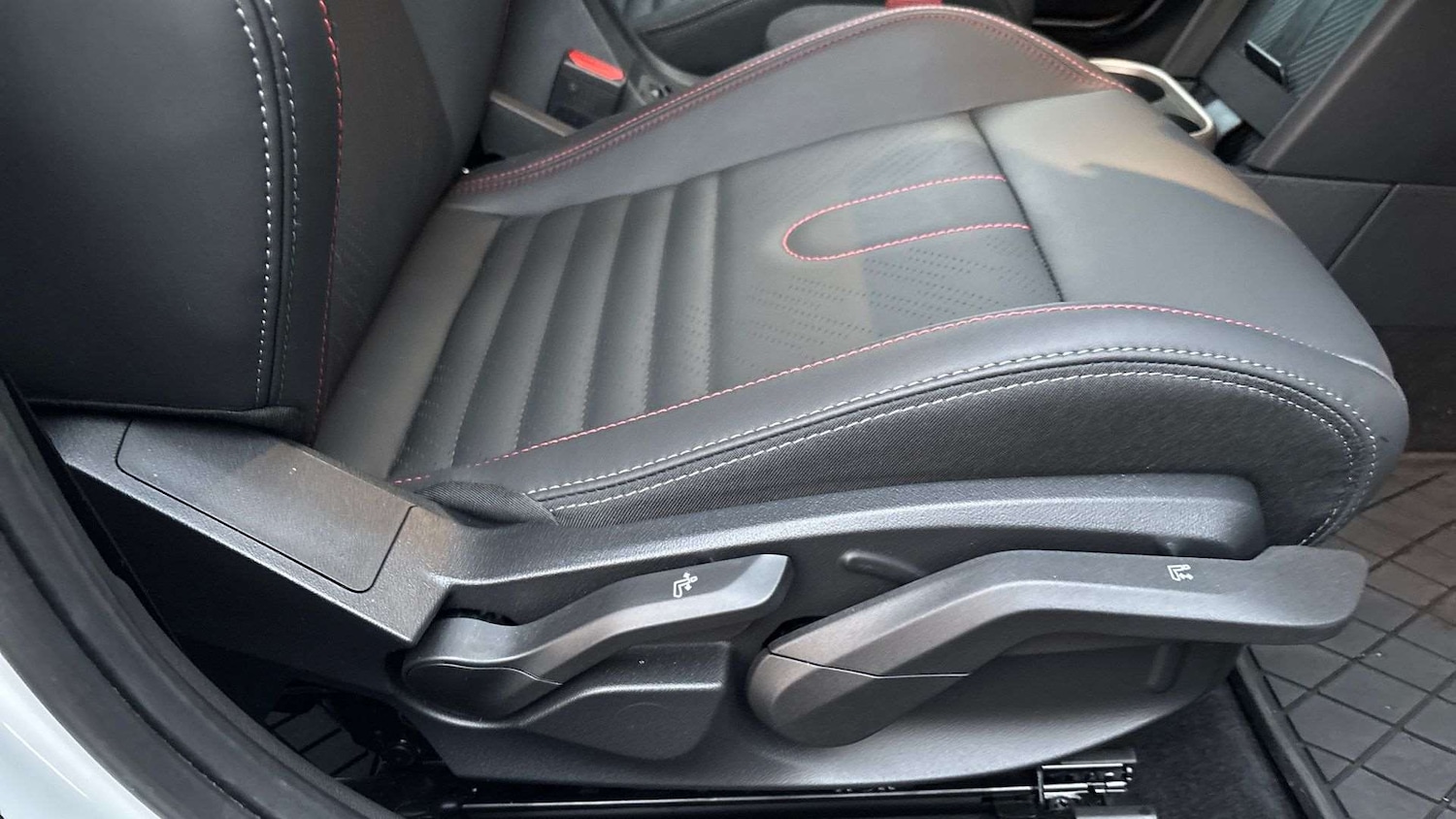 Used MINI Cooper 2025 for sale - 76390719: Photo 28