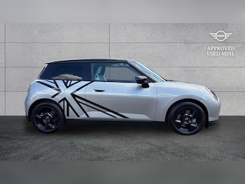 Used MINI Cooper 2024 for sale - 79523697: Photo
