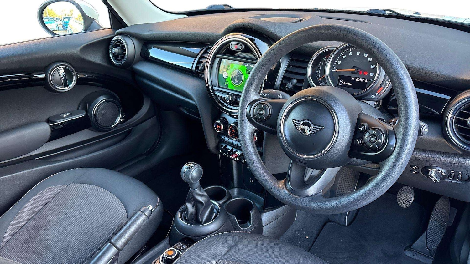 Used MINI Hatch 2019 for sale - 76804844: Photo 8