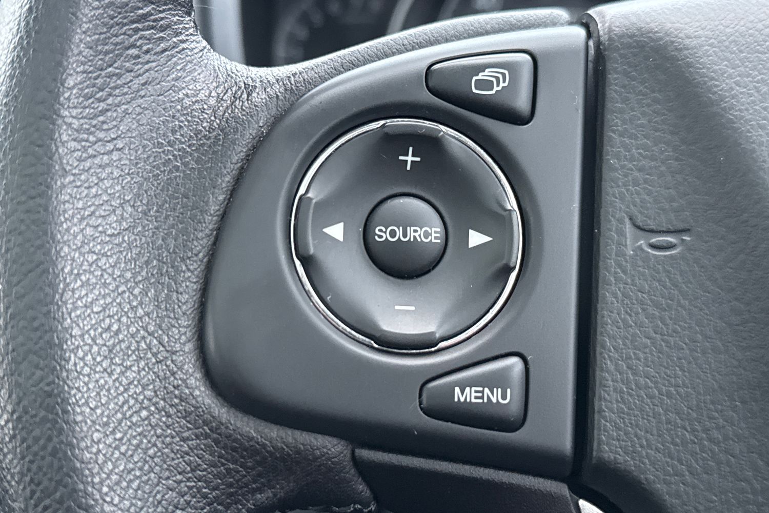 Used Honda CR-V 2018 for sale - 77064559: Photo 48