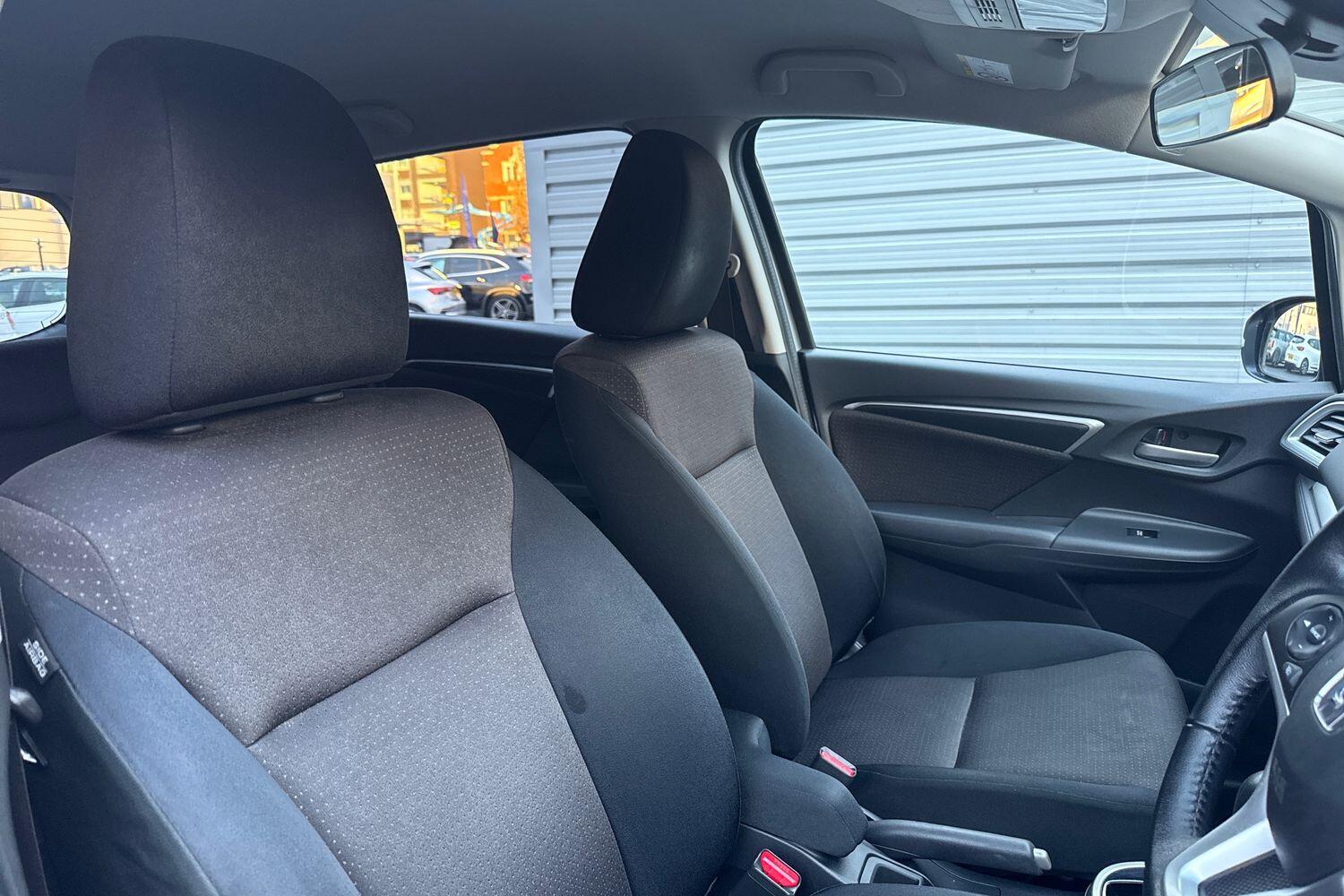 Used Honda Jazz 2016 for sale - 76739522: Photo 21