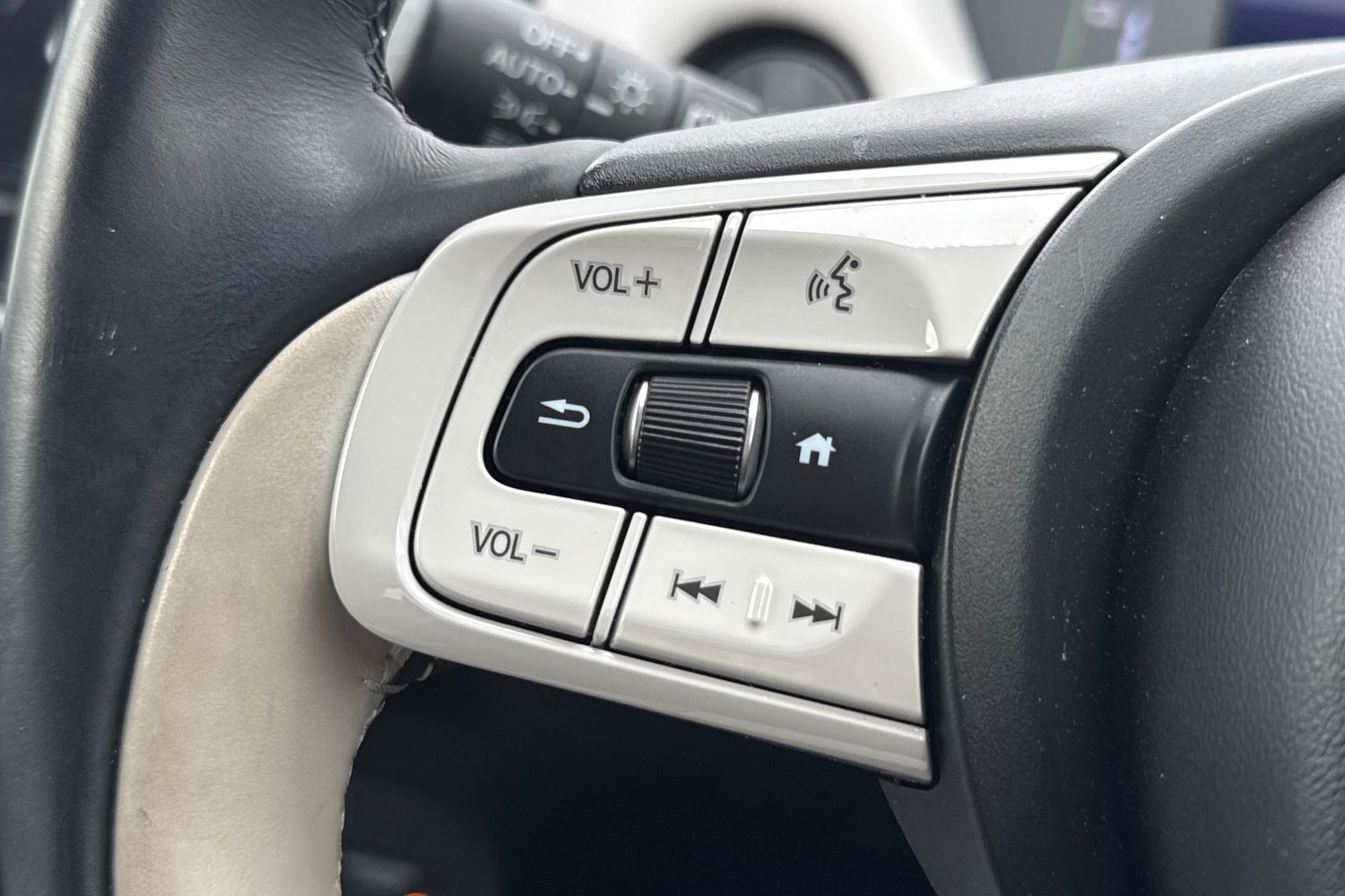 Used Honda Jazz 2023 for sale - 78097744: Photo 39