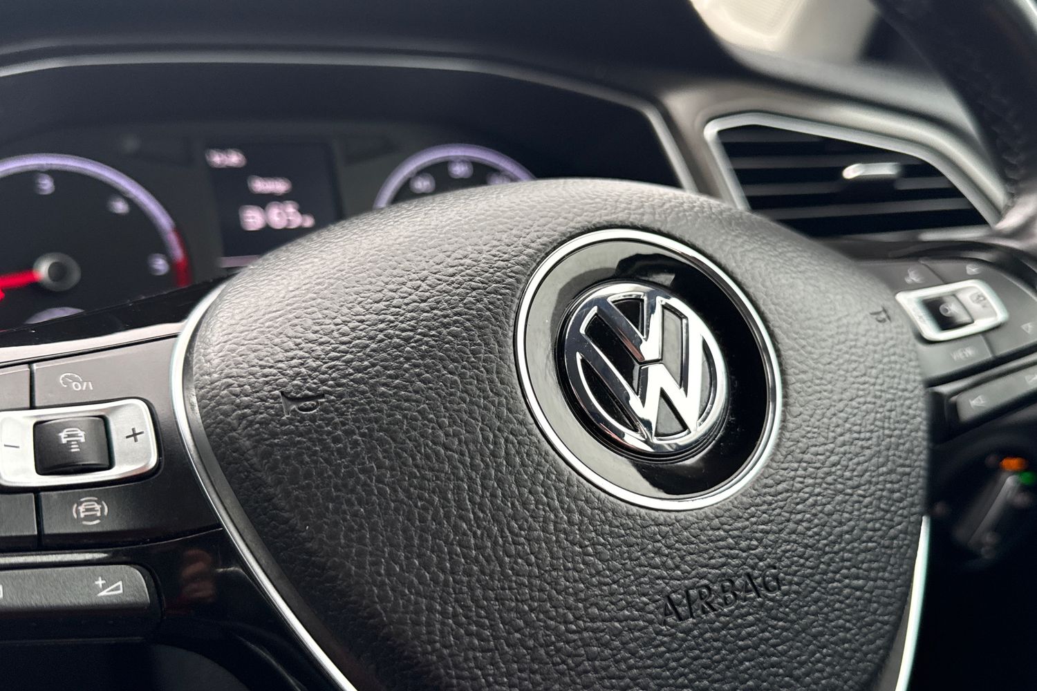 Used Volkswagen T-Roc 2019 for sale - 77935712: Photo 34