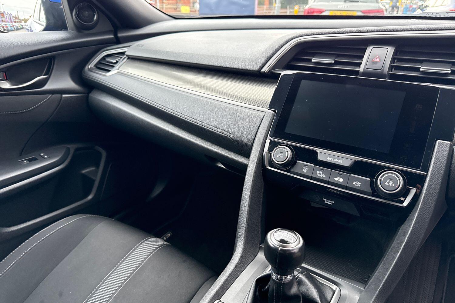 Used Honda Civic 2017 for sale - 77472881: Photo 26