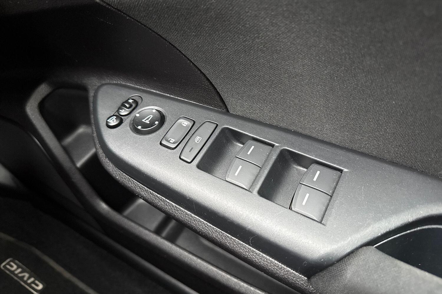 Used Honda Civic 2017 for sale - 77472881: Photo 40