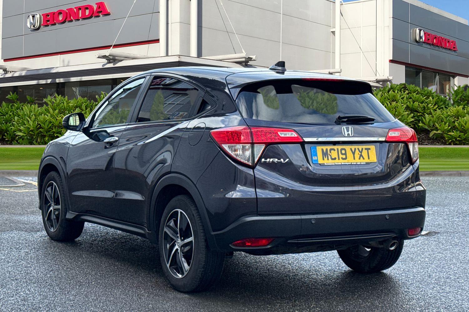 Used Honda HR-V 2019 for sale - 77642047: Photo 2