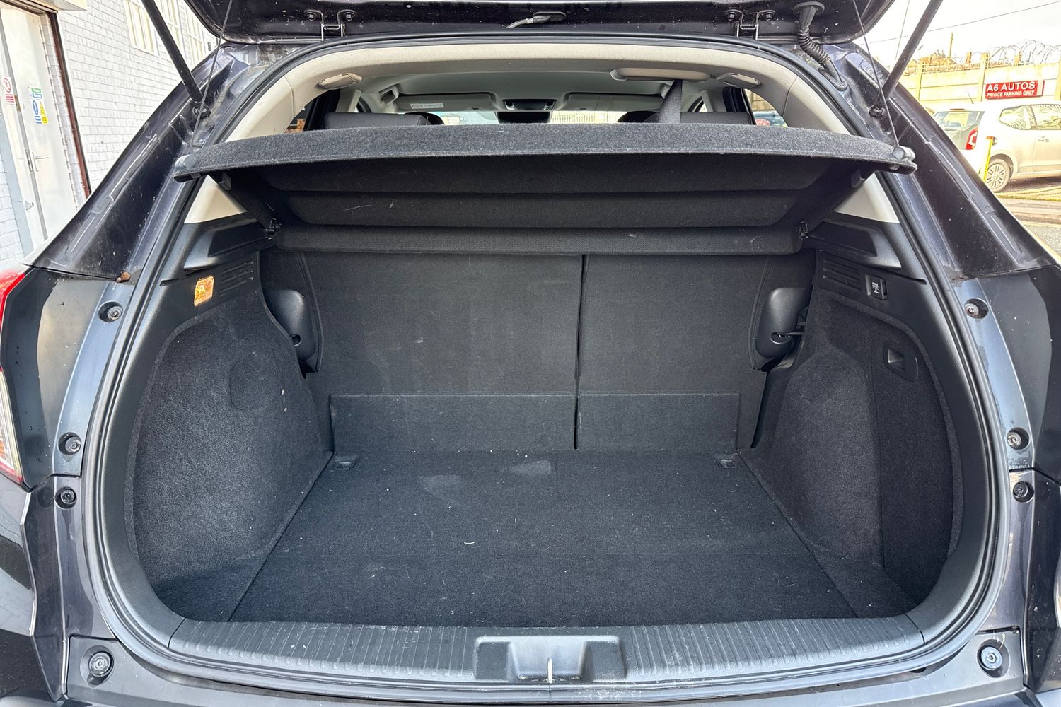 Used Honda HR-V 2019 for sale - 77642047: Photo 8