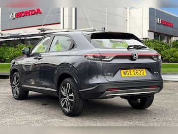 Used Honda HR-V 2022 for sale - 76158236: Photo 2