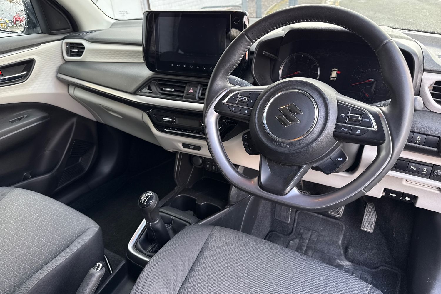 Used Suzuki Swift 2024 for sale - 77642109: Photo 31