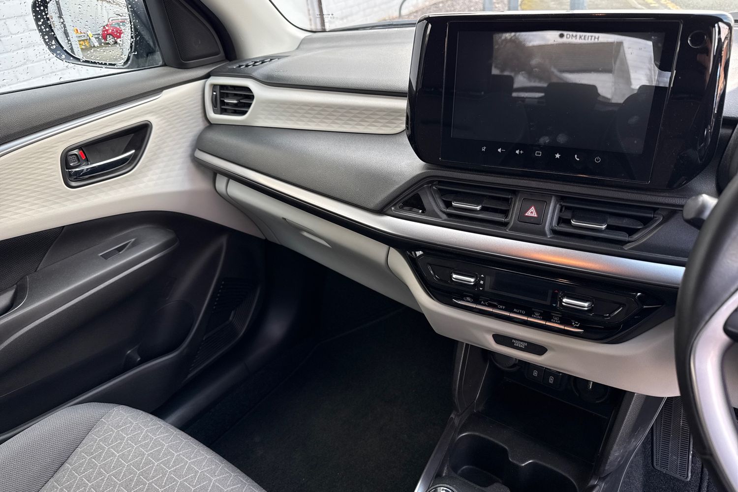 Used Suzuki Swift 2024 for sale - 77642109: Photo 32