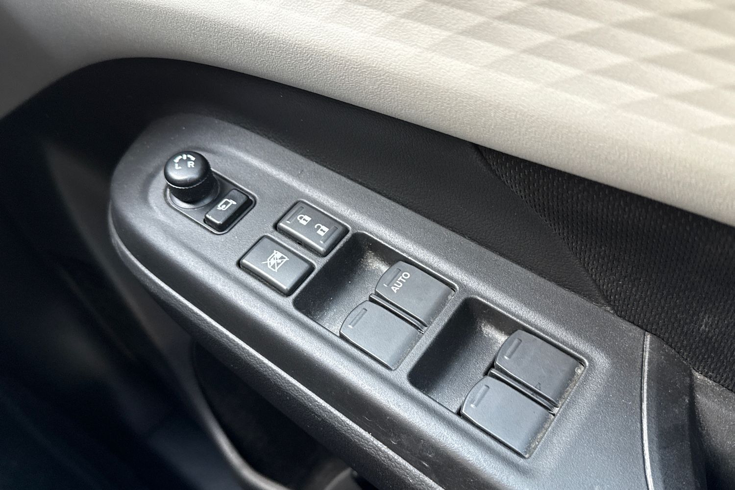 Used Suzuki Swift 2024 for sale - 77642109: Photo 33