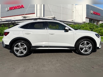 Used Audi Q3 2022 for sale - 77775760: Photo