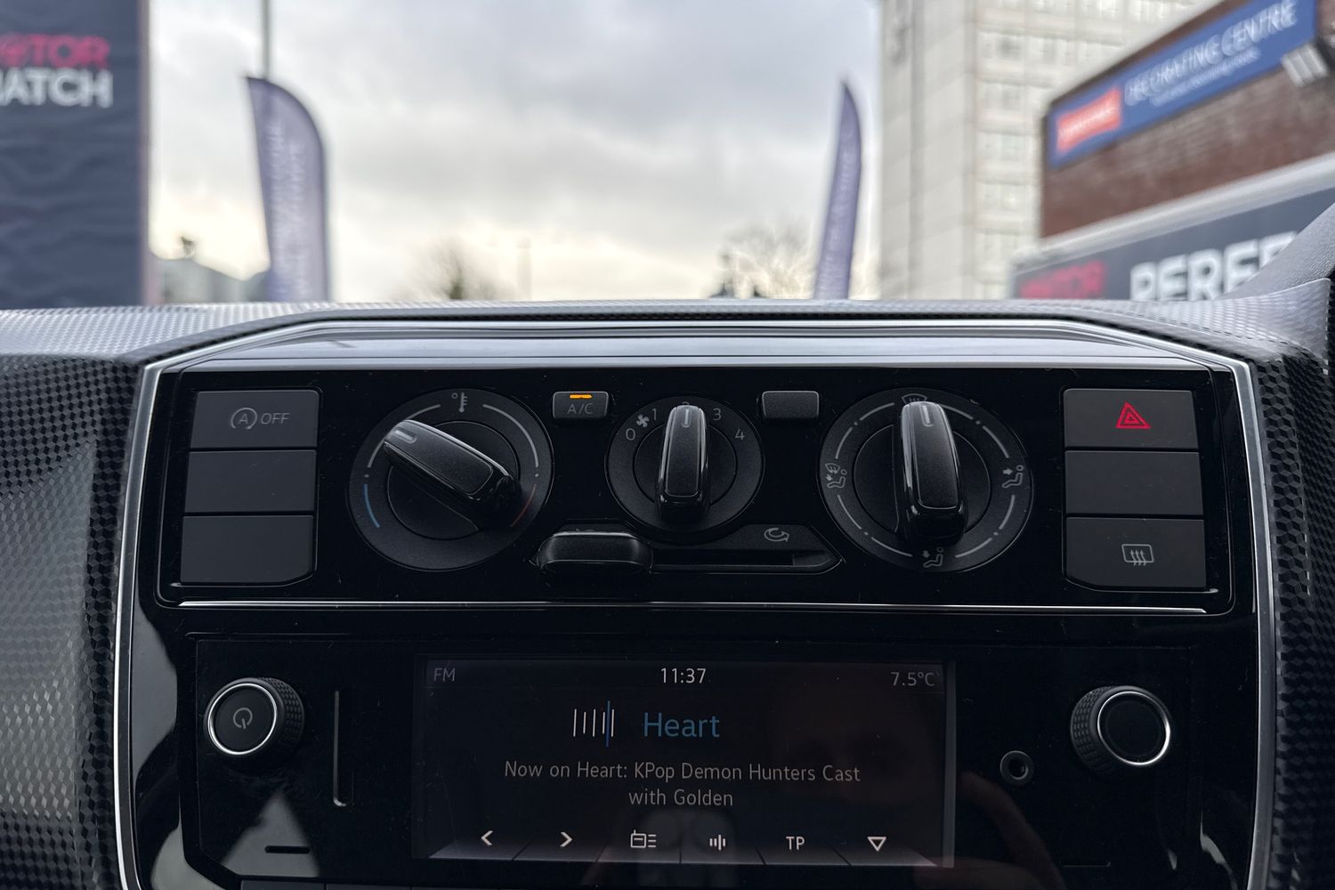 Used Volkswagen up! 2018 for sale - 77506601: Photo 21