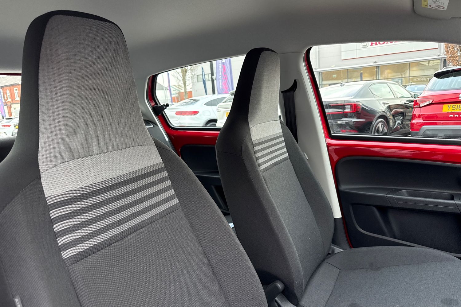 Used Volkswagen up! 2018 for sale - 77506601: Photo 24