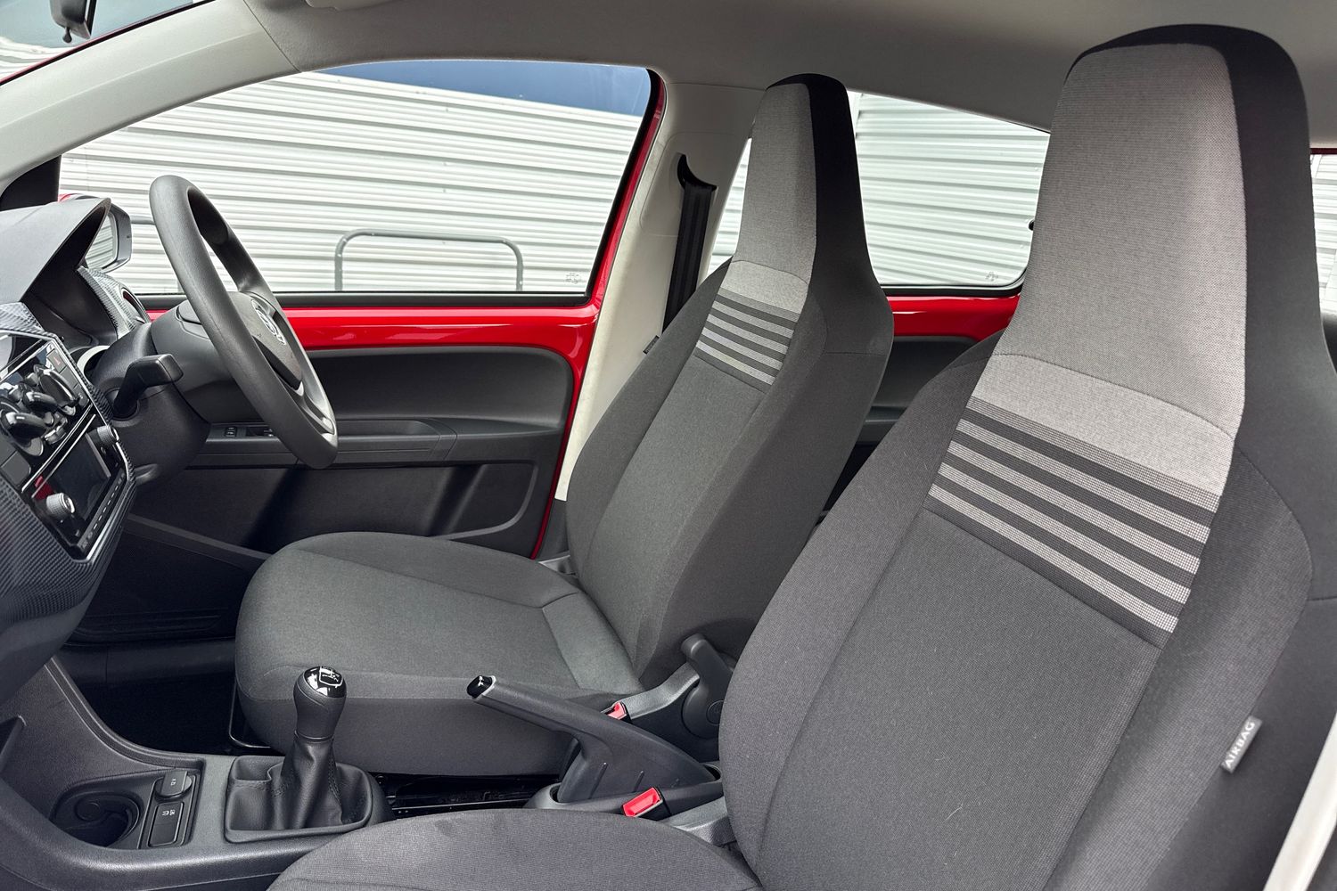 Used Volkswagen up! 2018 for sale - 77506601: Photo 31