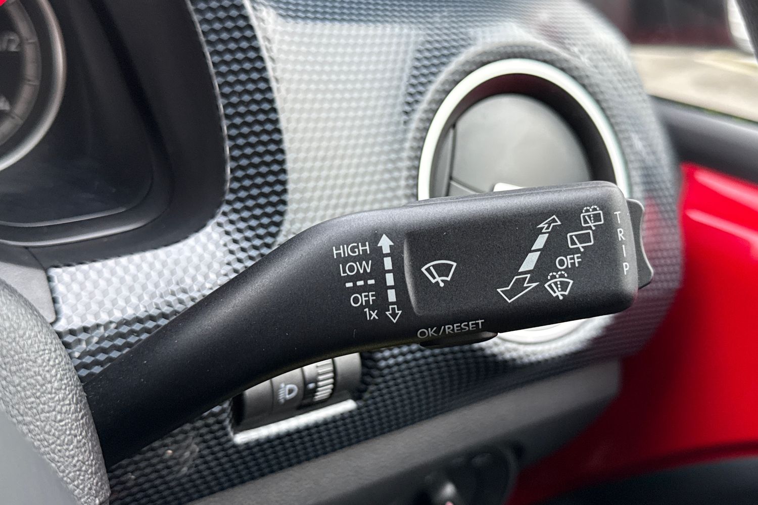 Used Volkswagen up! 2018 for sale - 77506601: Photo 35