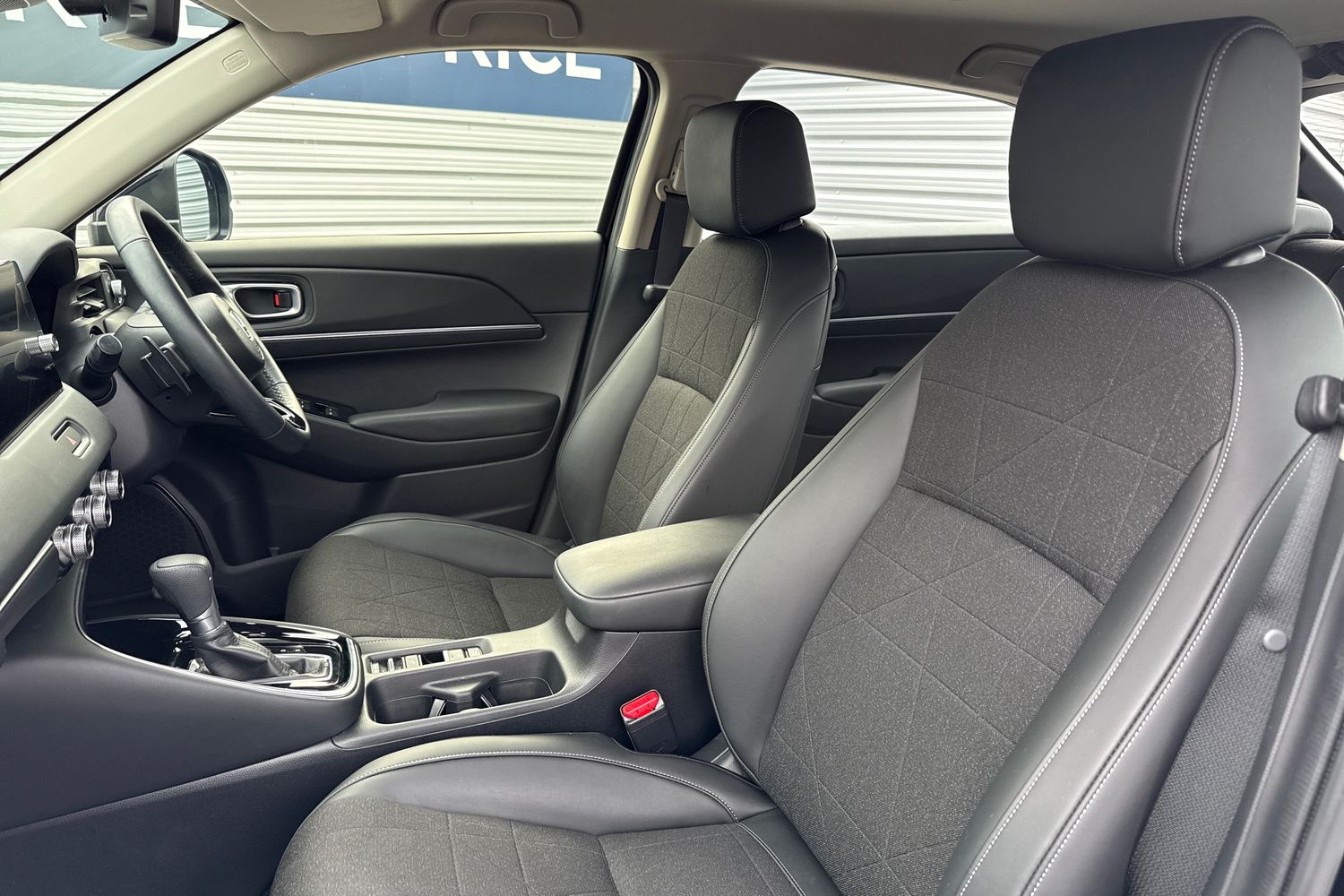 Used Honda HR-V 2024 for sale - 76264157: Photo 36