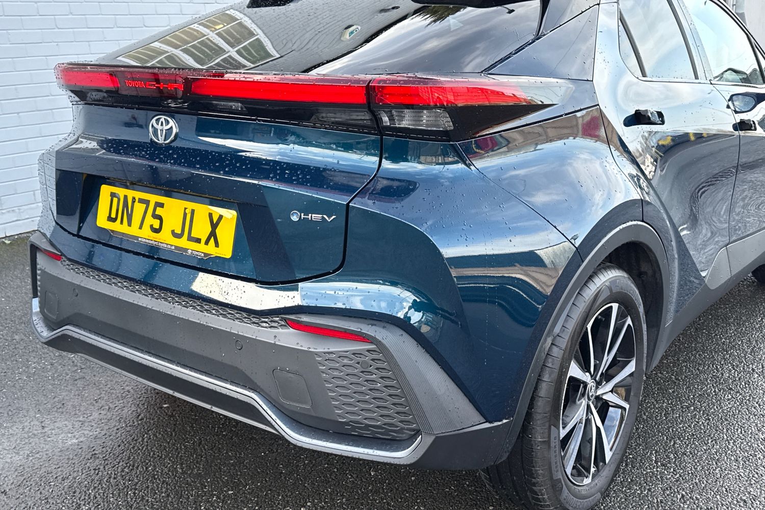 Used Toyota C-HR 2025 for sale - 77641937: Photo 10