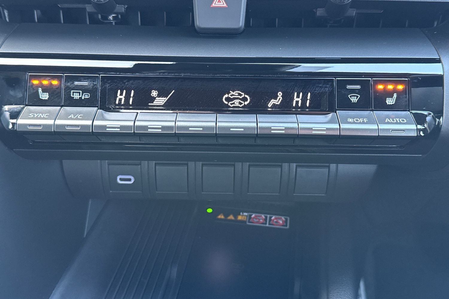 Used Toyota C-HR 2025 for sale - 77641937: Photo 21