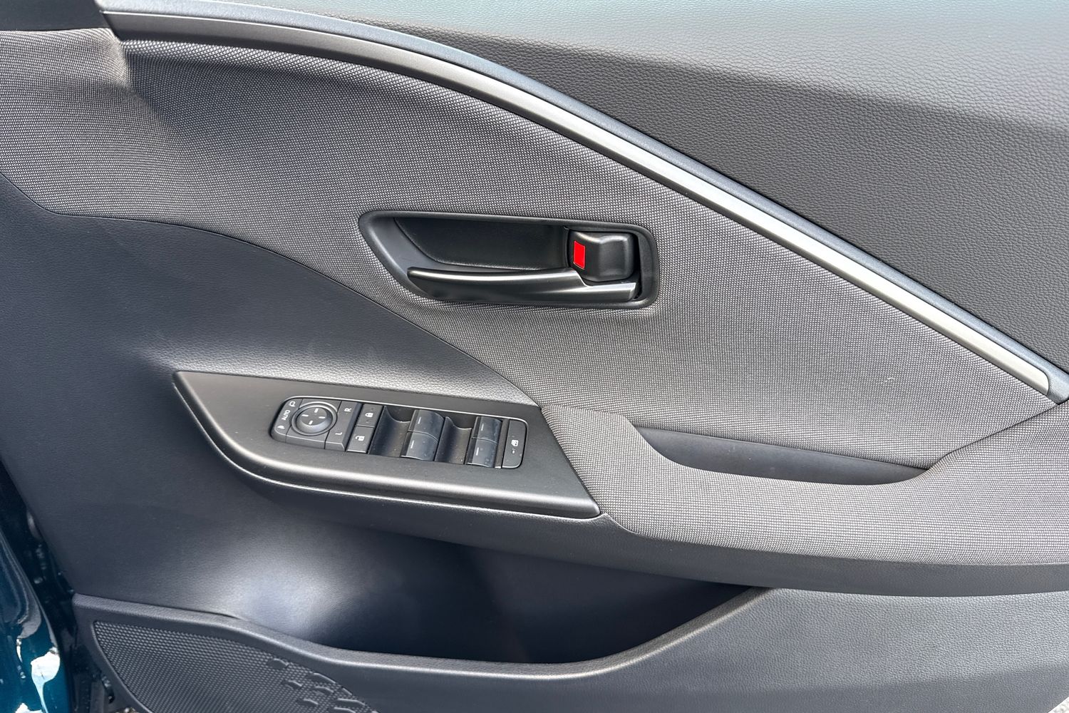 Used Toyota C-HR 2025 for sale - 77641937: Photo 23