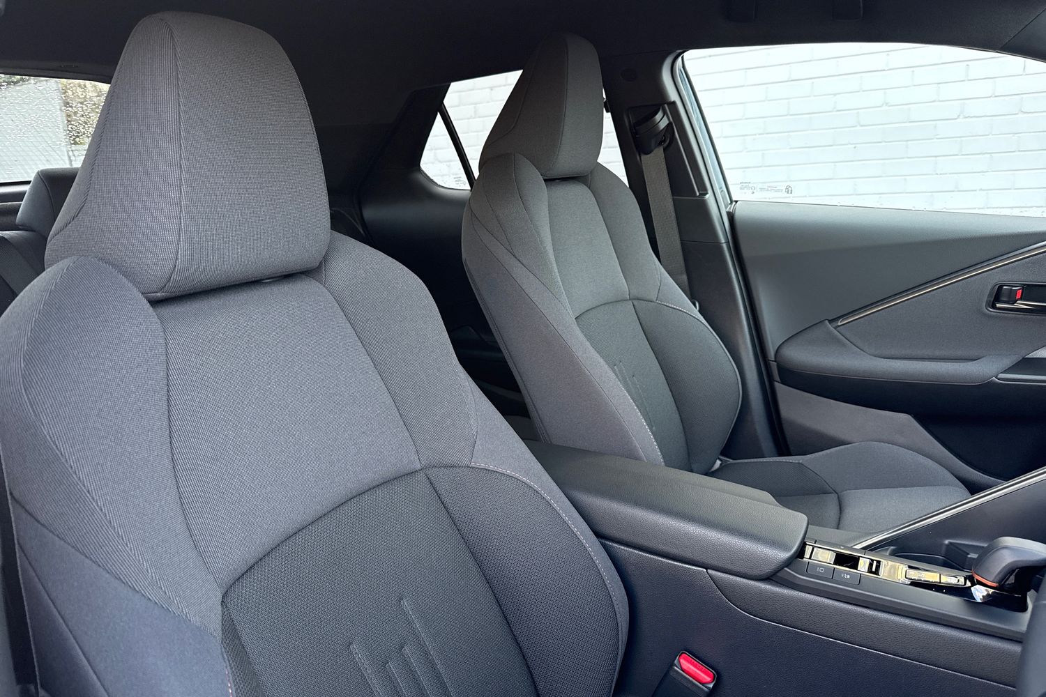 Used Toyota C-HR 2025 for sale - 77641937: Photo 24