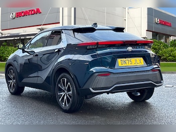 Used Toyota C-HR 2025 for sale - 77641937: Photo