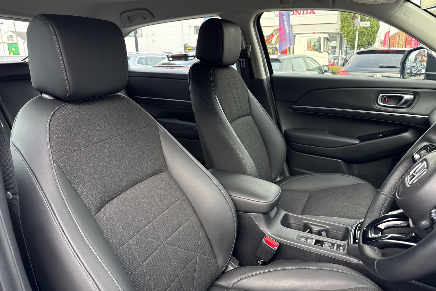 Used Honda HR-V 2024 for sale - 76264068: Photo 24