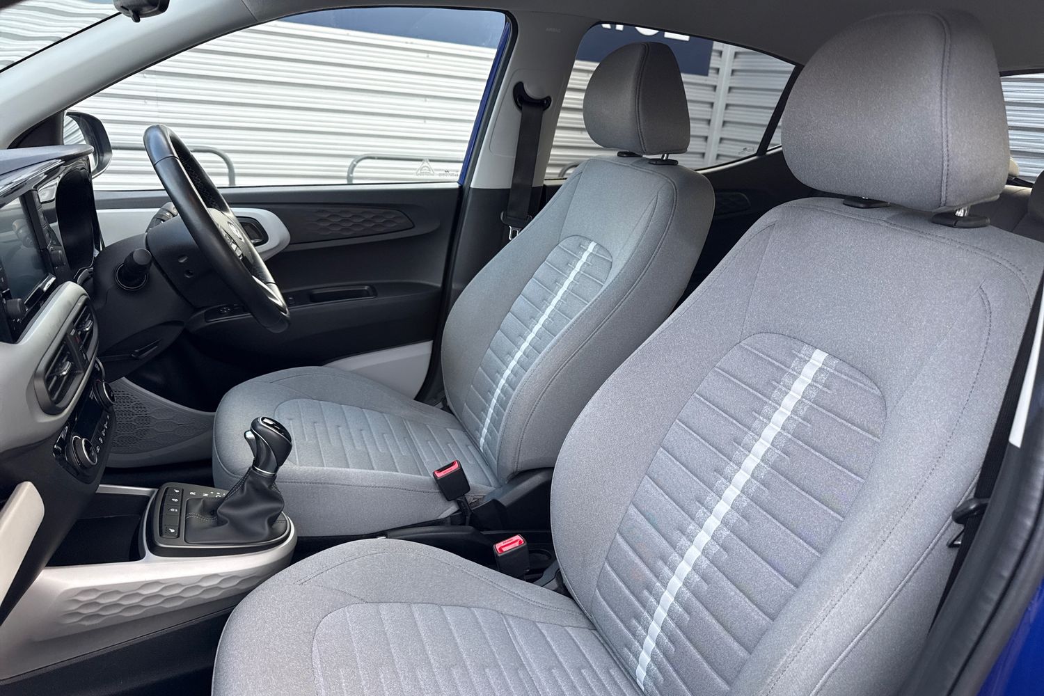 Used Hyundai i10 2023 for sale - 77446464: Photo 32