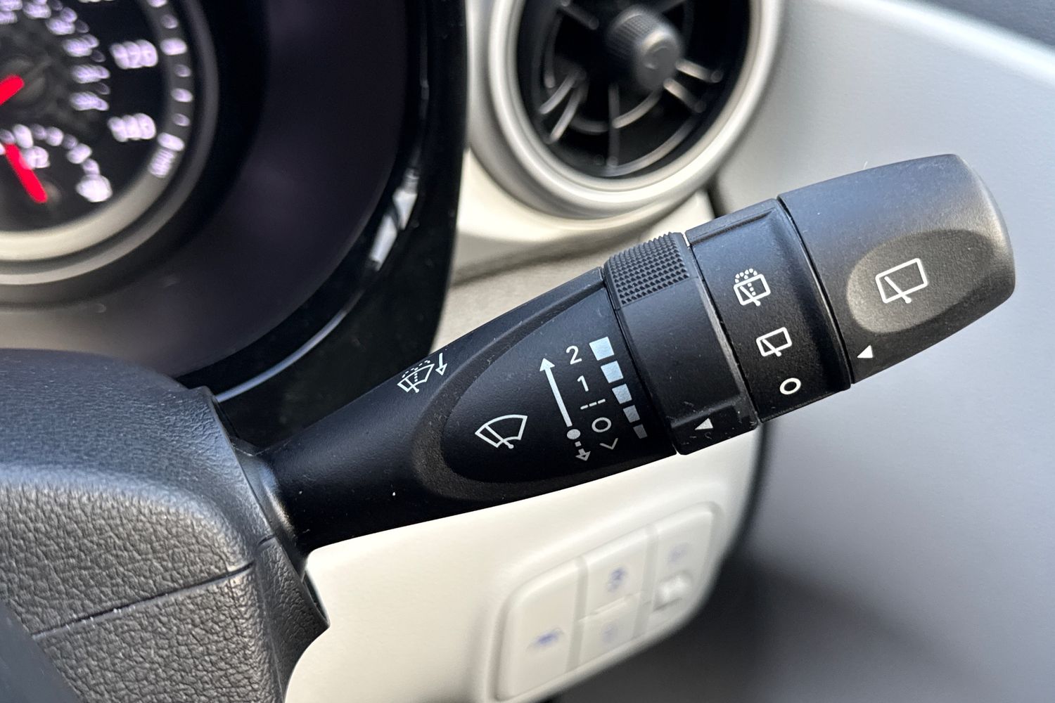 Used Hyundai i10 2023 for sale - 77446464: Photo 42