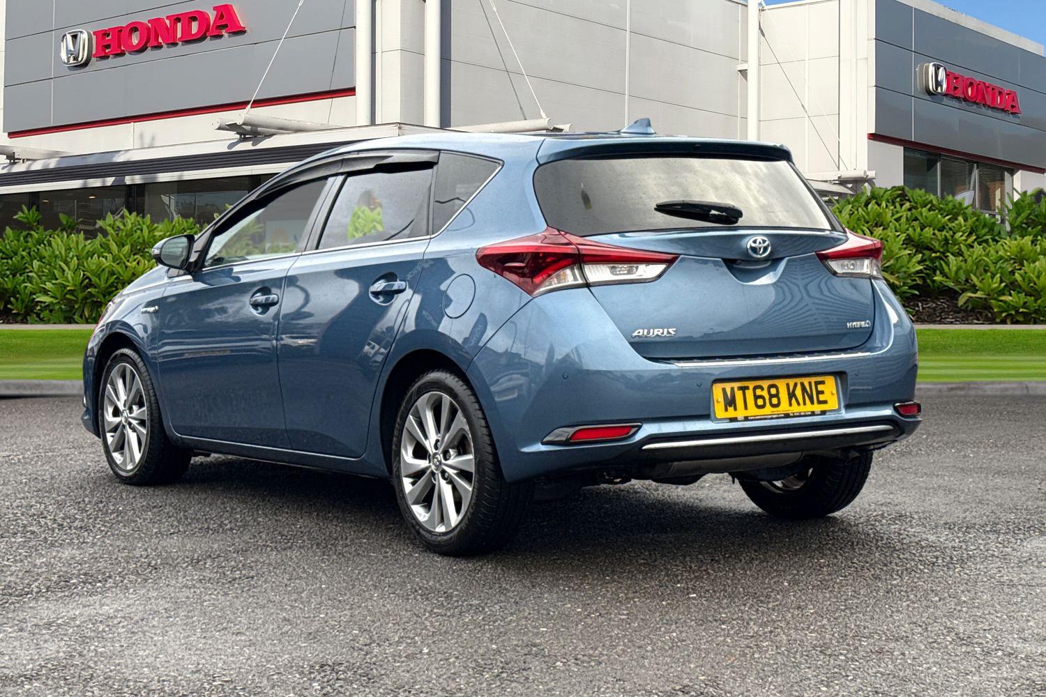 Used Toyota Auris 2018 for sale - 77199688: Photo 2