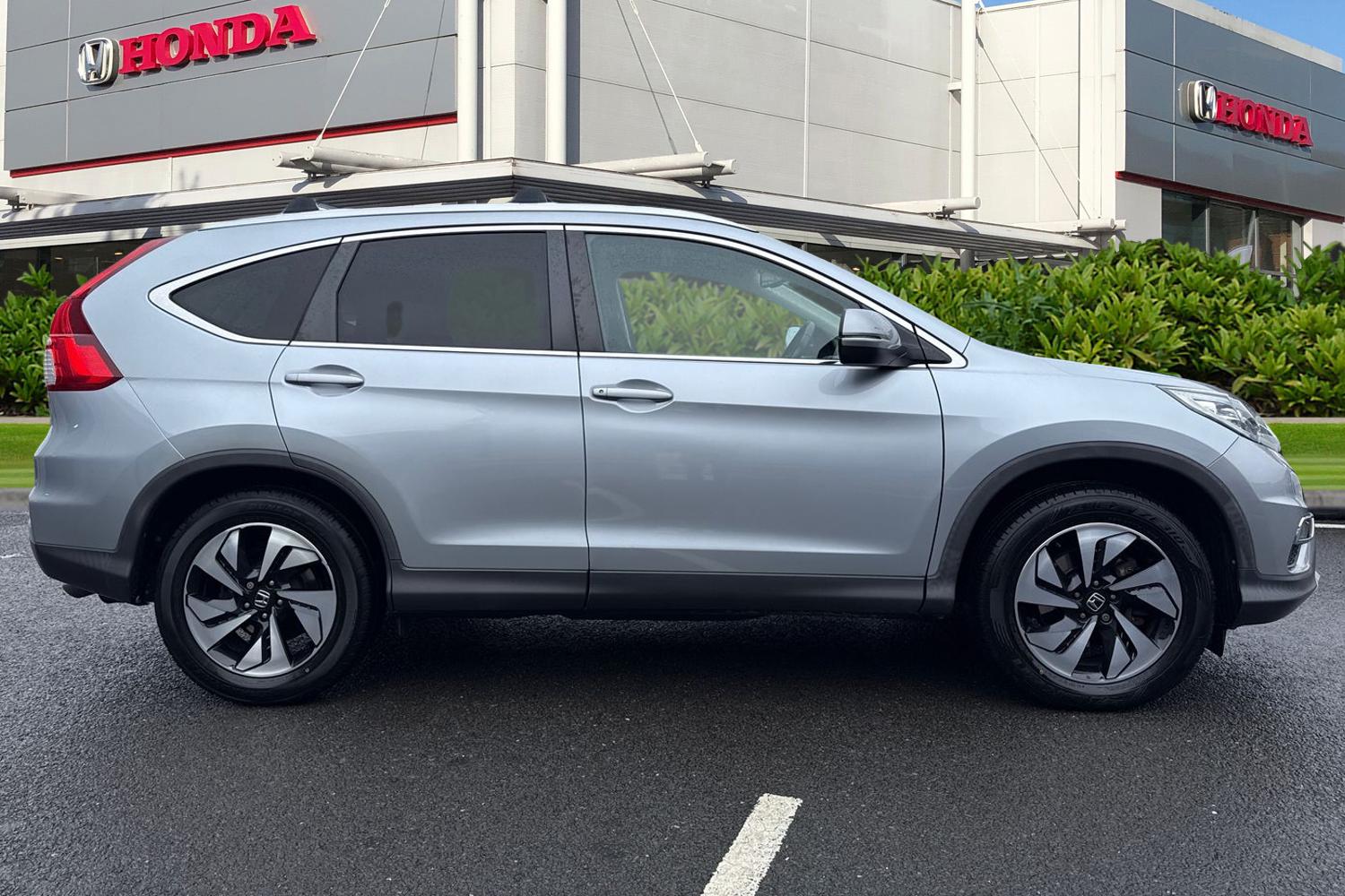 Used Honda CR-V 2016 for sale - 76128460: Photo 3