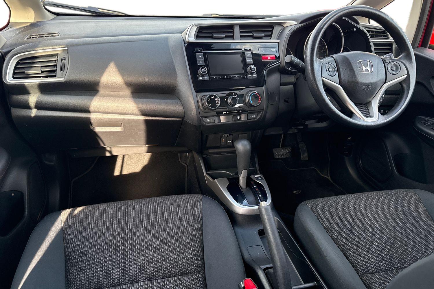 Used Honda Jazz 2016 for sale - 76469319: Photo 15