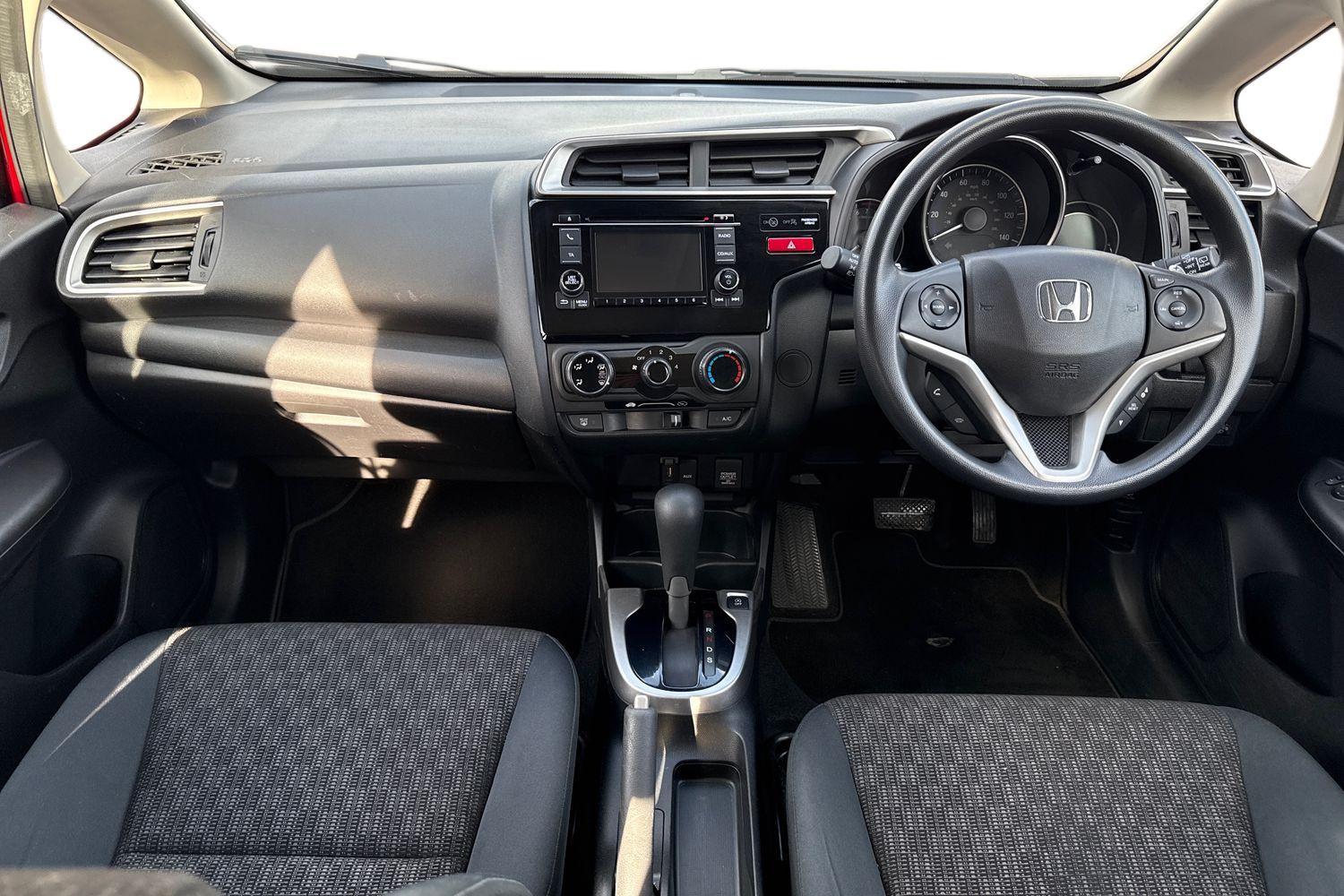 Used Honda Jazz 2016 for sale - 76469319: Photo 16