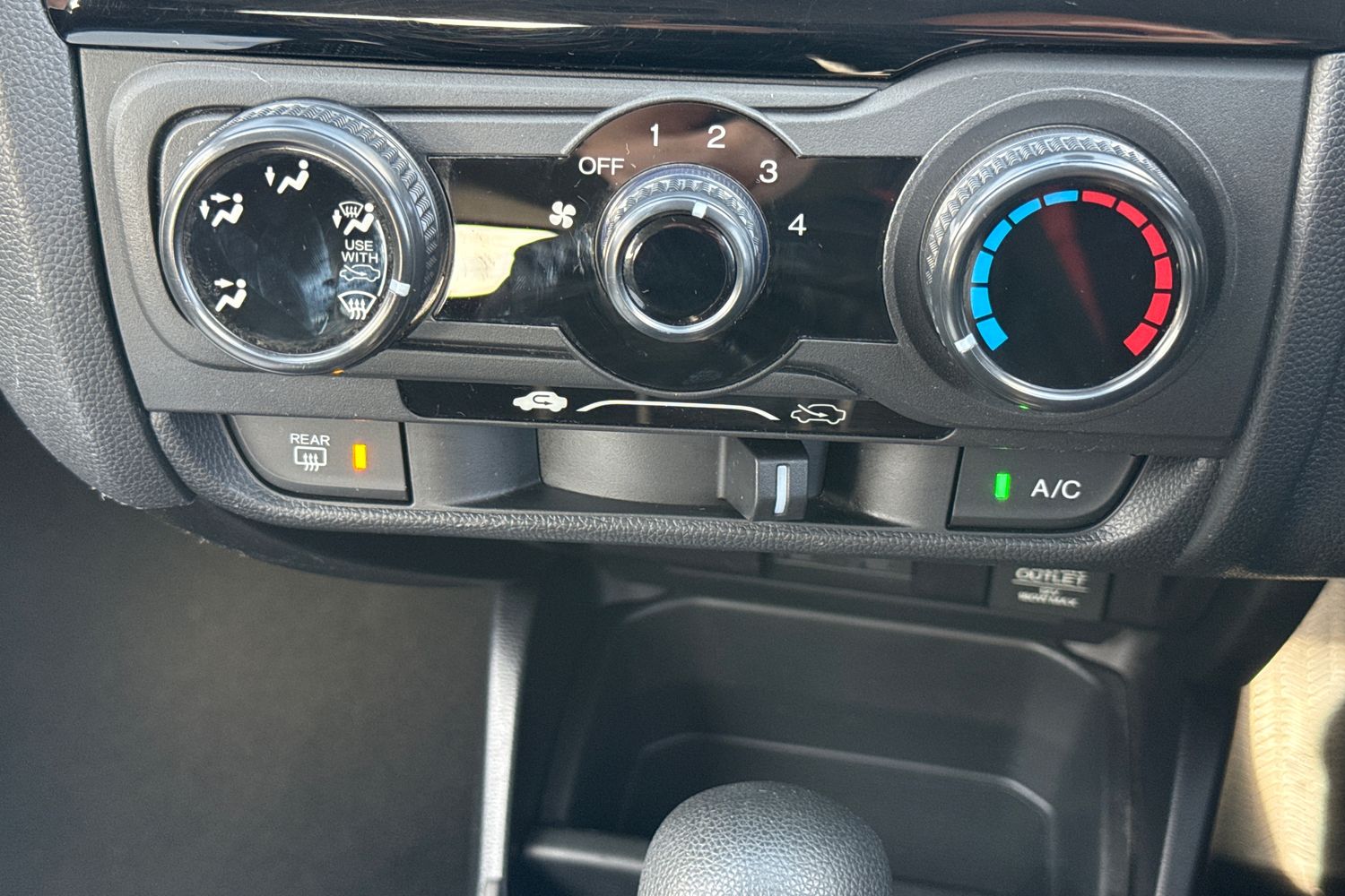 Used Honda Jazz 2016 for sale - 76469319: Photo 20