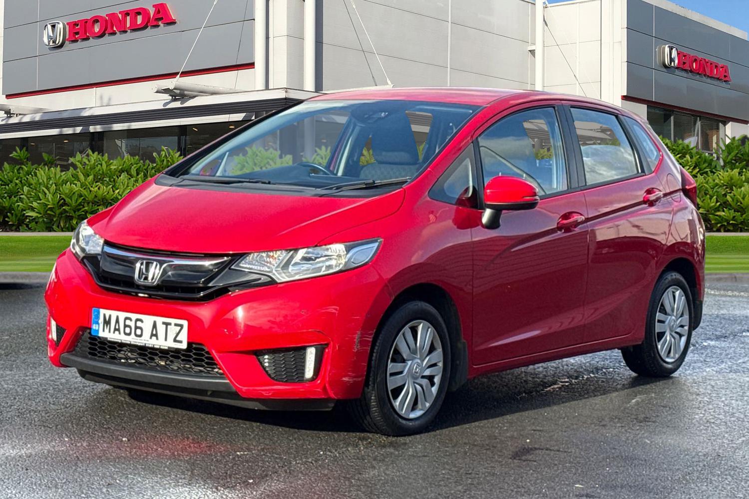 Used Honda Jazz 2016 for sale - 76469319: Photo 6
