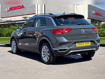 Used Volkswagen T-Roc 2019 for sale - 78761564: Photo
