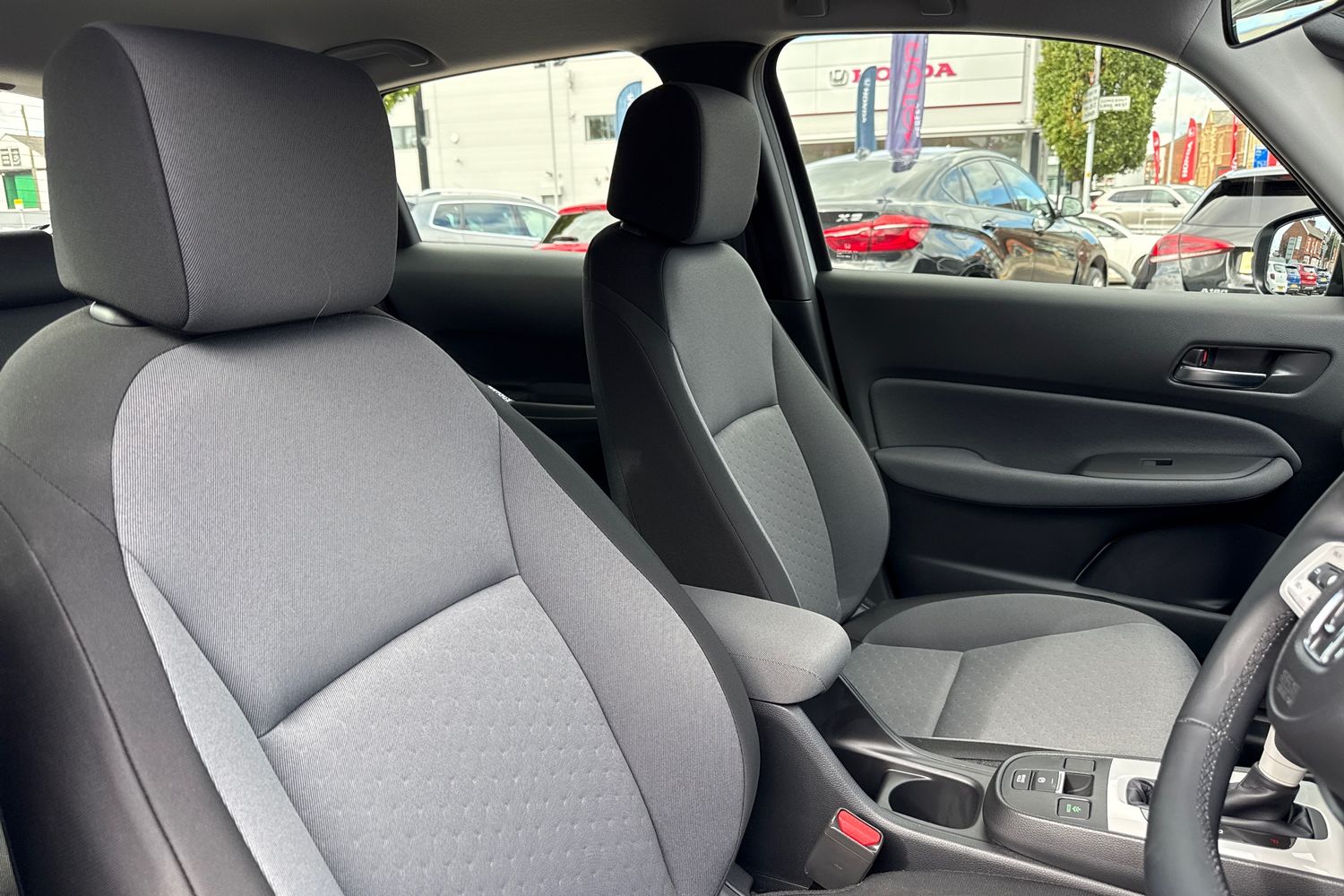 Used Honda Jazz 2024 for sale - 76128570: Photo 24