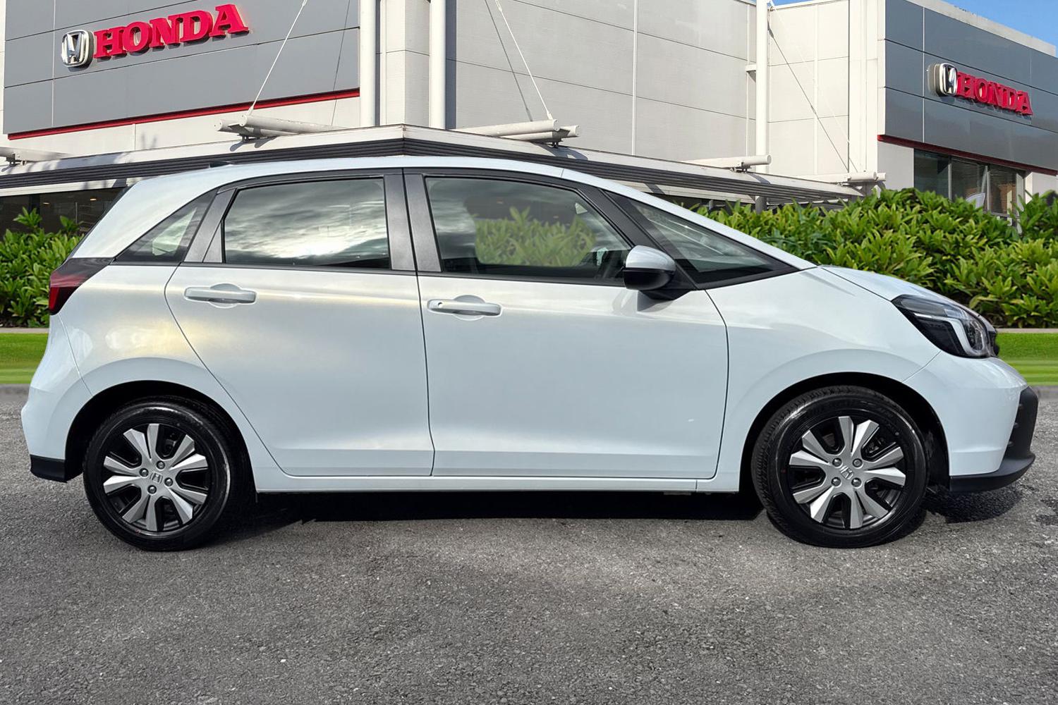 Used Honda Jazz 2024 for sale - 76128570: Photo 3