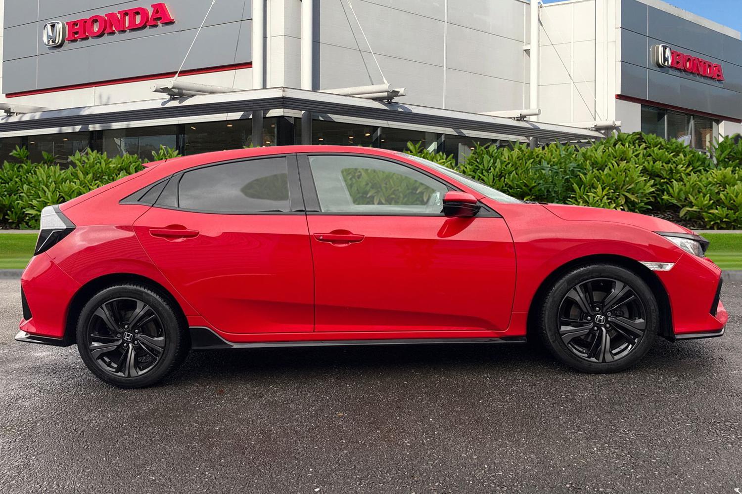 Used Honda Civic 2019 for sale - 76711891: Photo 3
