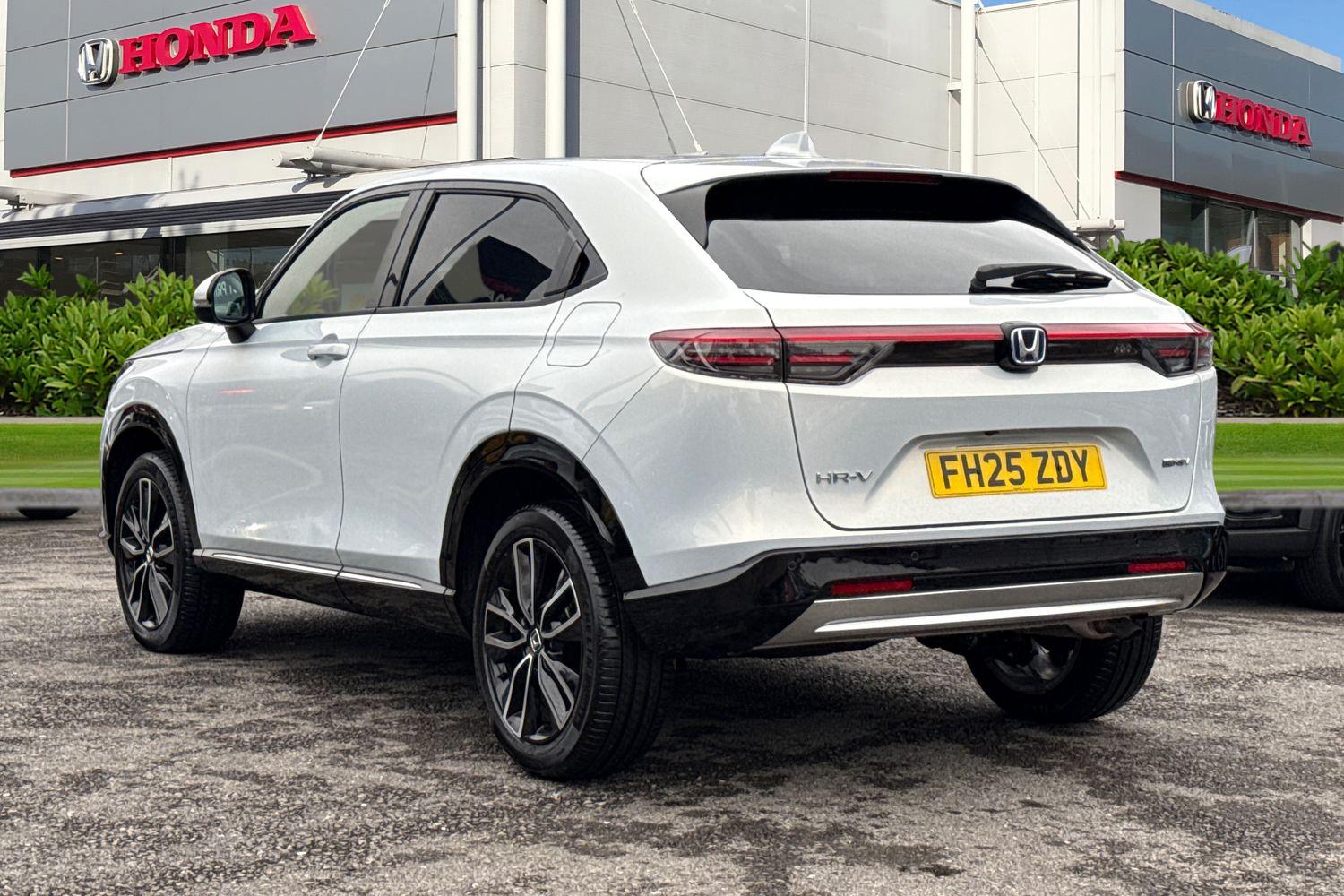 Used Honda HR-V 2025 for sale - 77615901: Photo 2