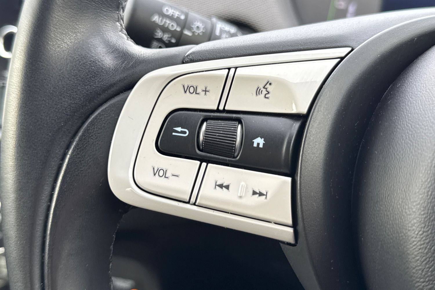 Used Honda Jazz 2023 for sale - 77973358: Photo 38