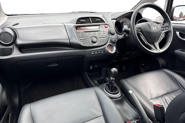 Used Honda Jazz 2015 for sale - 76243720: Photo 15