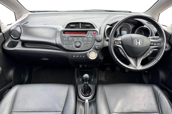 Used Honda Jazz 2015 for sale - 76243720: Photo 16