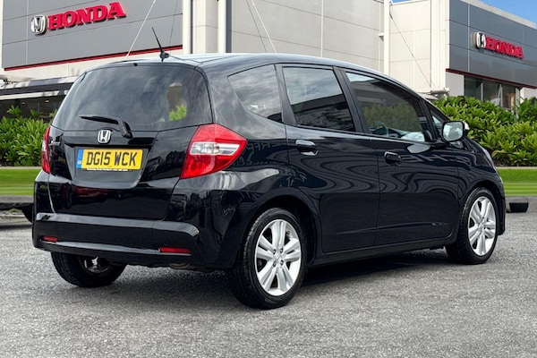 Used Honda Jazz 2015 for sale - 76243720: Photo 7